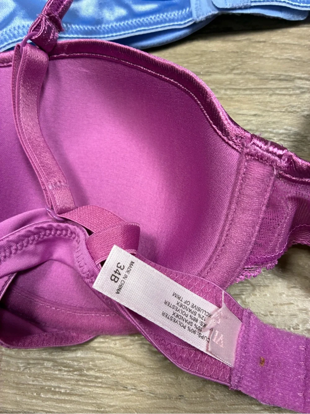 Victoria Secret 2 Vintage Y2K Underwired  Satin Bras